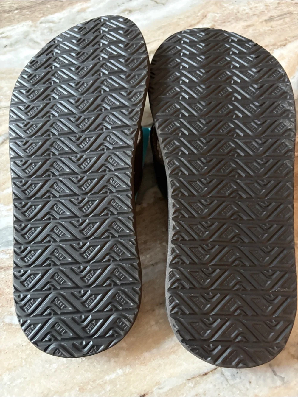Reef Men’s Phantoms Brown Flip Flops with High Arch Support